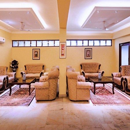Genx Banjara Hill 1589 Hotel ไฮเดอราบัด ภายนอก รูปภาพ