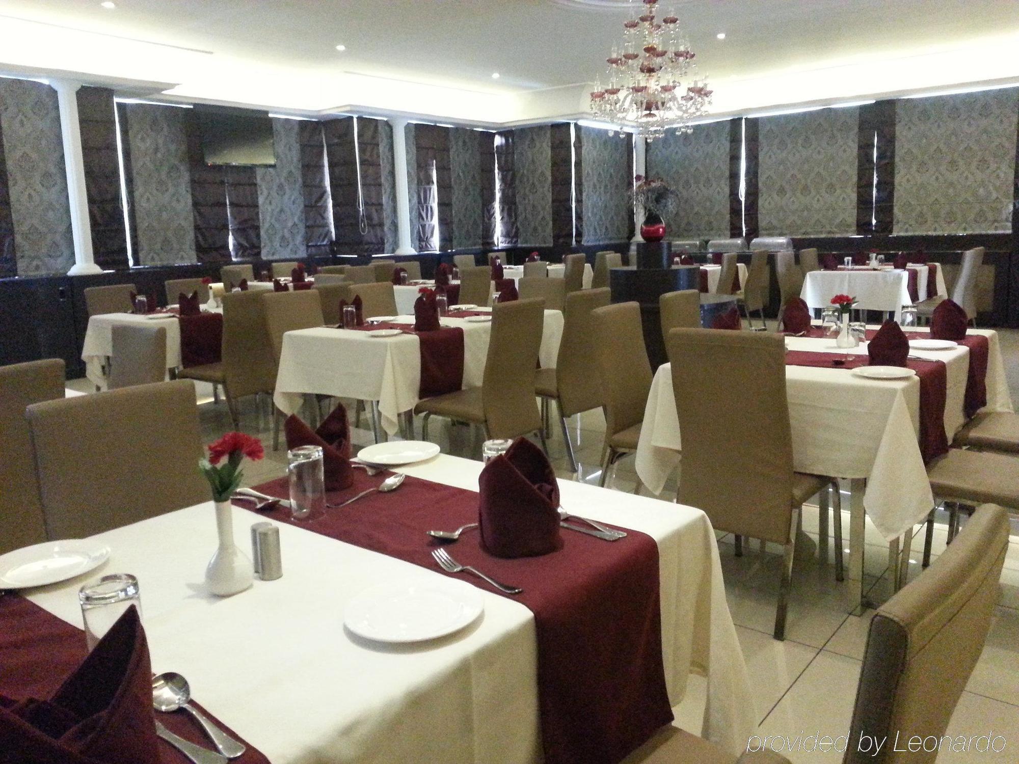 Genx Banjara Hill 1589 Hotel ไฮเดอราบัด ภายนอก รูปภาพ