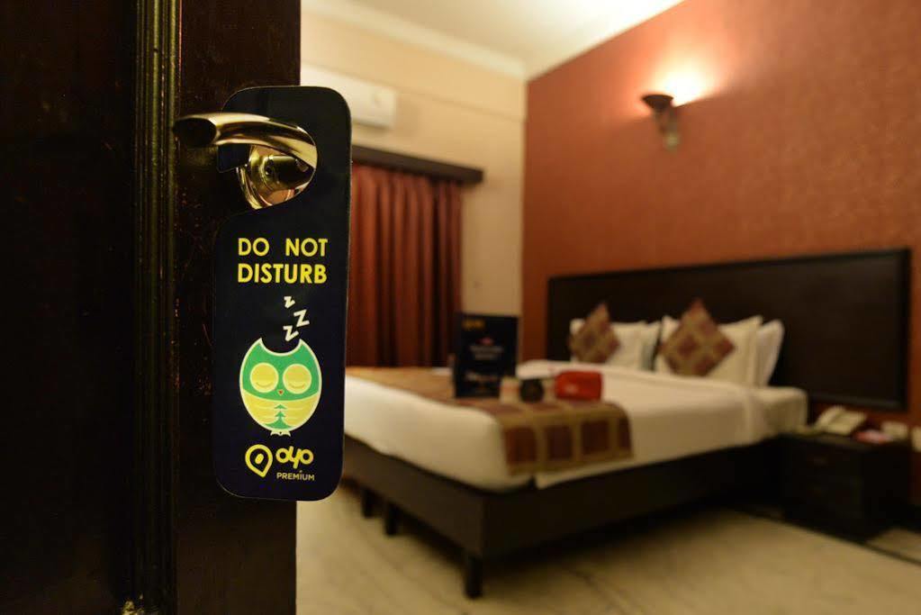 Genx Banjara Hill 1589 Hotel ไฮเดอราบัด ภายนอก รูปภาพ