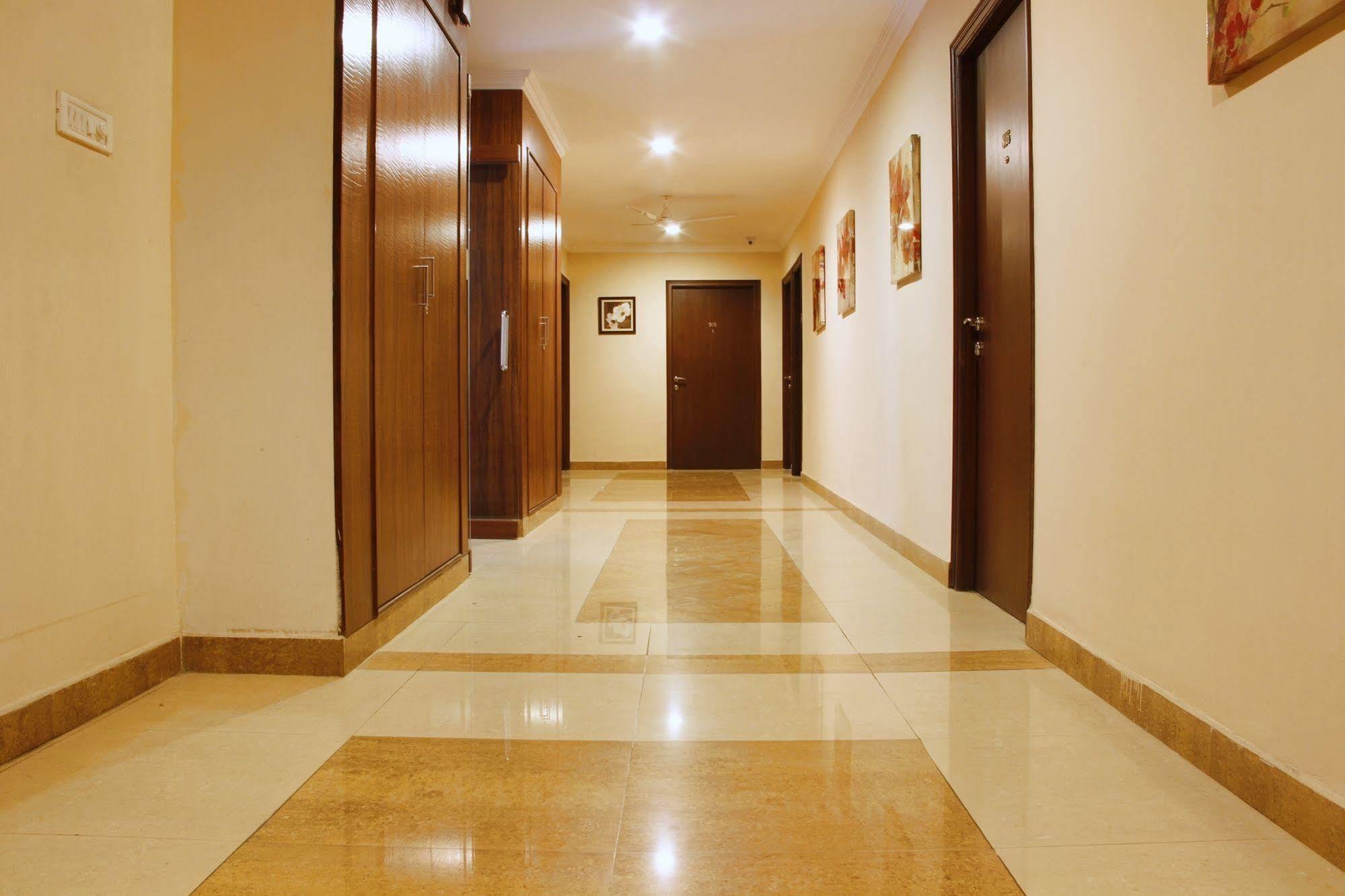 Genx Banjara Hill 1589 Hotel ไฮเดอราบัด ภายนอก รูปภาพ